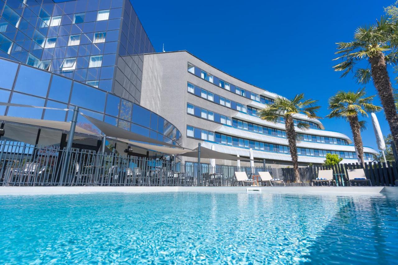Novotel Poitiers Site Du Futuroscope Chasseneuil-du-Poitou Exteriör bild